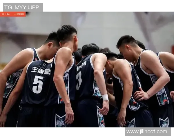 重庆篮球队荣登全国篮球技术排行榜第七名展现实力与潜力 重庆篮球队荣登全国篮球技术排行榜第七名展现实力与潜力